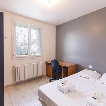 Le Yellow - Maison 3 Chambres - Laval Σπίτι διακοπών *