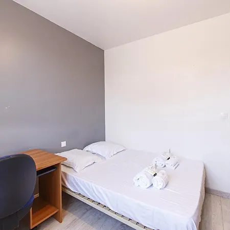 Le Yellow - Maison 3 Chambres - Laval * Λαβάλ