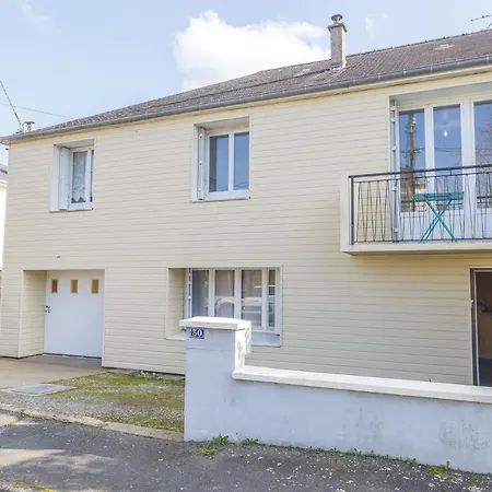 Le Yellow - Maison 3 Chambres - Laval * Λαβάλ